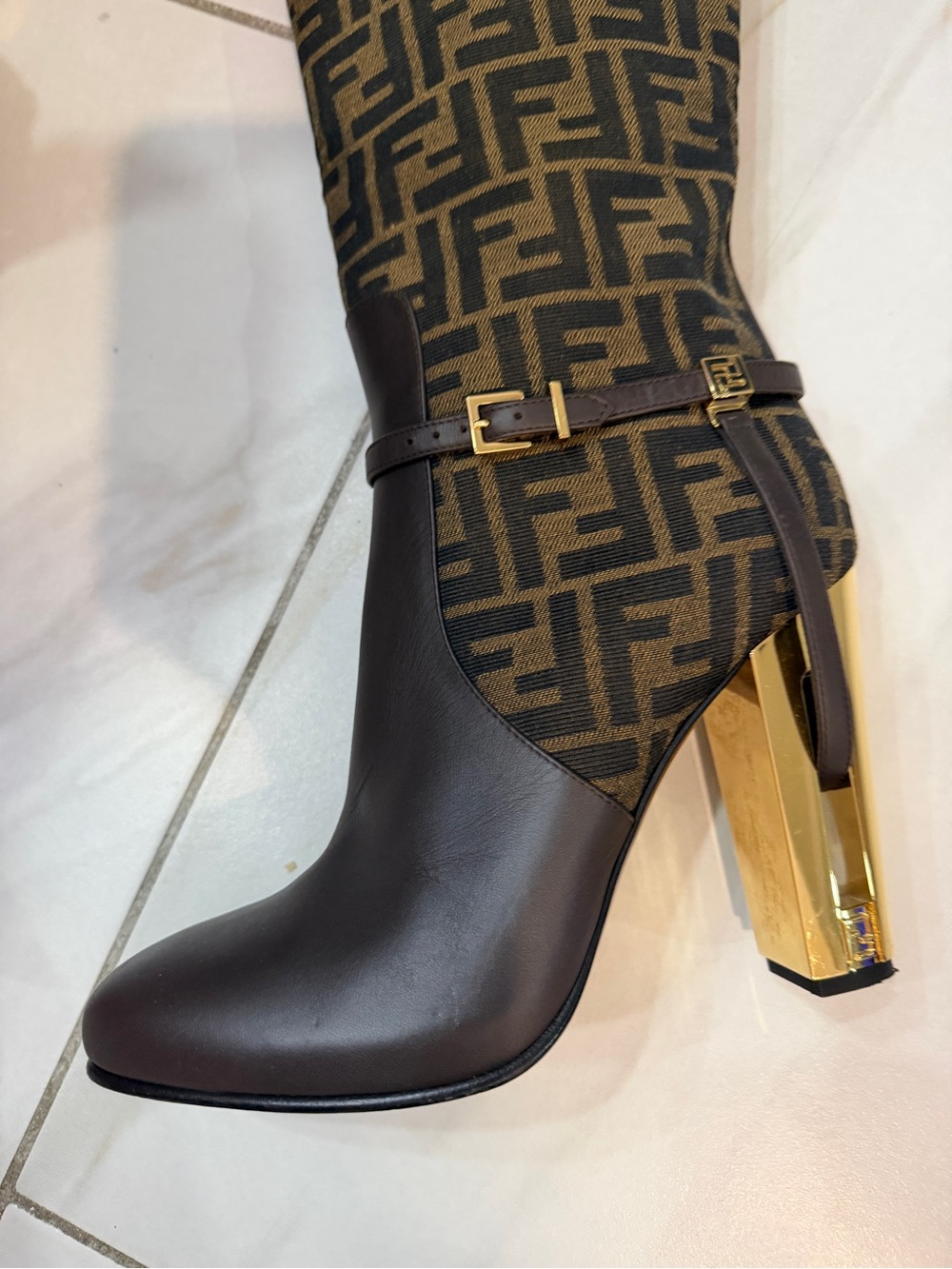 FENDI 105mm Traced Brown Leather Monogram FF Logo Motif Knee High Heel Boots